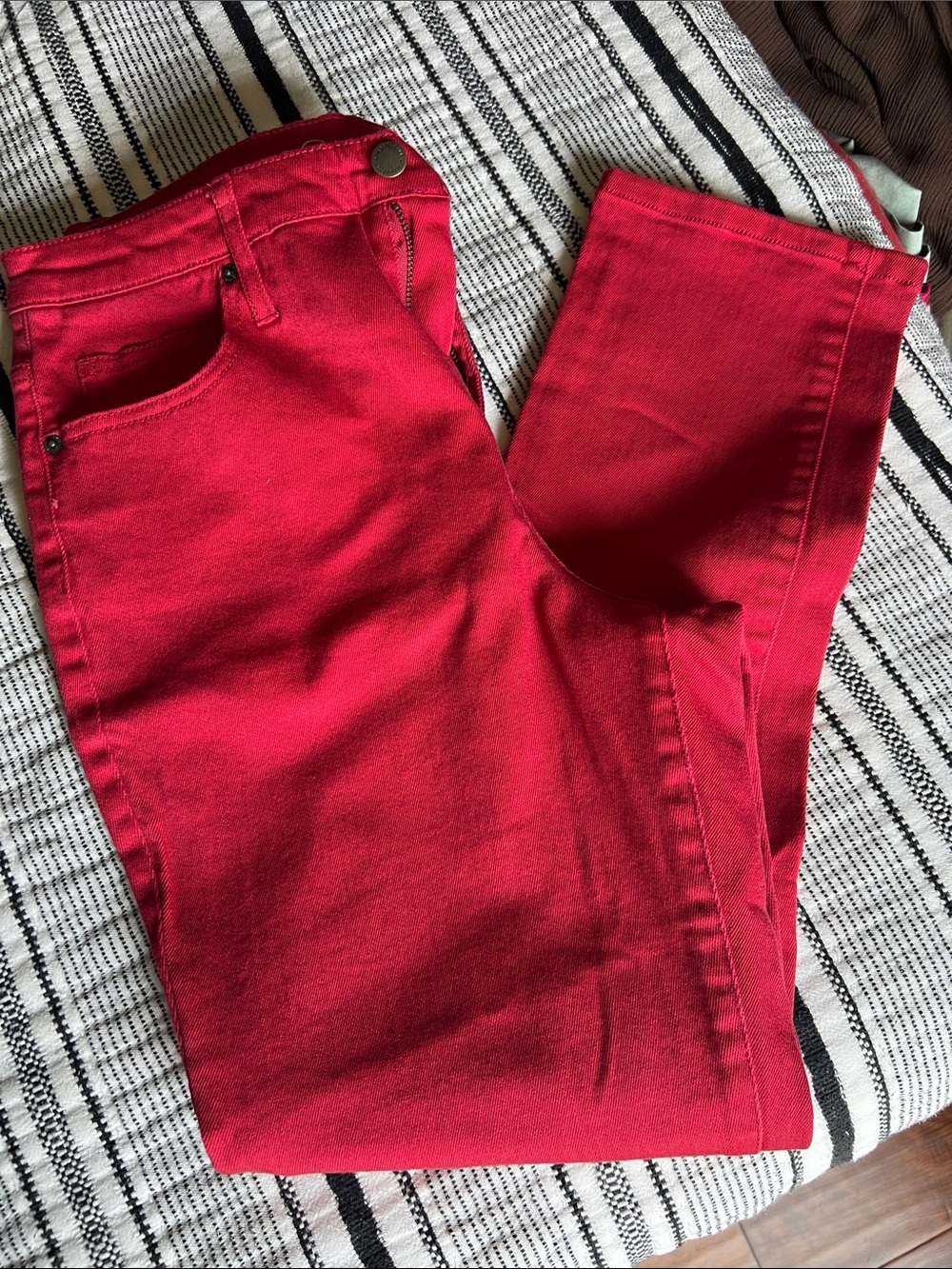 Universal Thread Women’s Bright Red Skinny Jeans